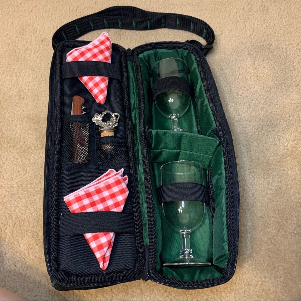 Picnic Time Insulated Wine Bag w/ Accessories - Picture 3 of 16